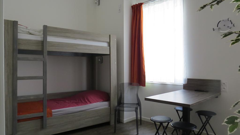 Hotel De Cleves Nevers Bagian luar foto