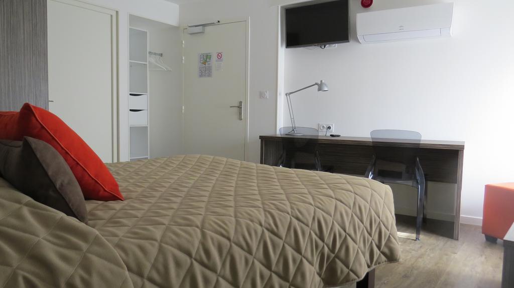 Hotel De Cleves Nevers Bagian luar foto