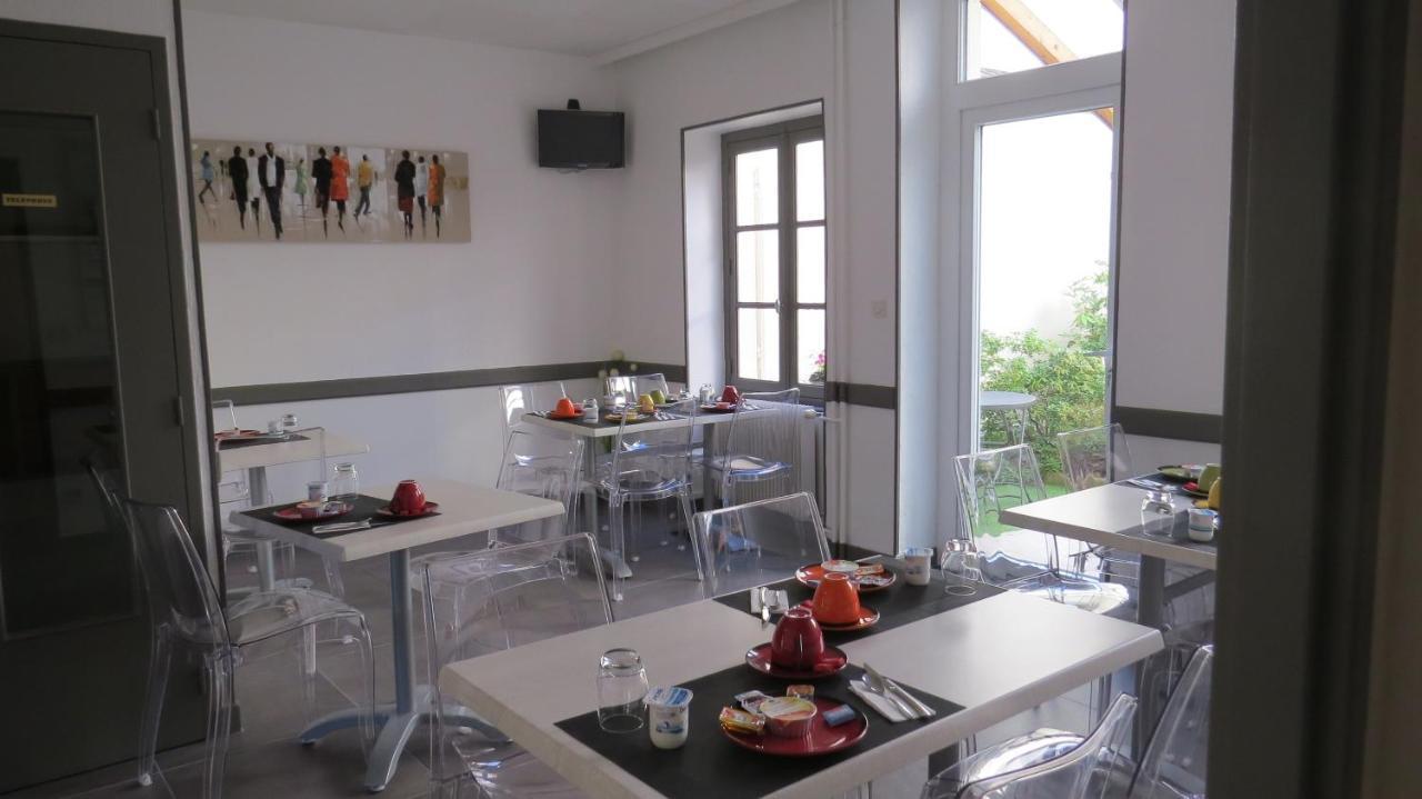 Hotel De Cleves Nevers Bagian luar foto